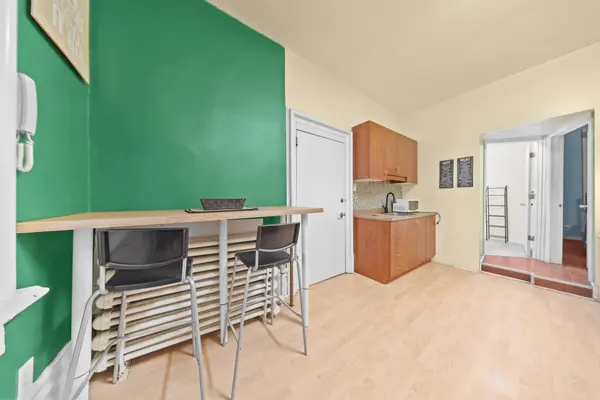 155 Stewart ST #5, Lower Town - Sandy Hill, ON K1N 6J8