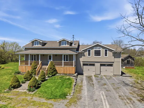 126 Salem RD, Prince Edward County, ON K0K 1A0