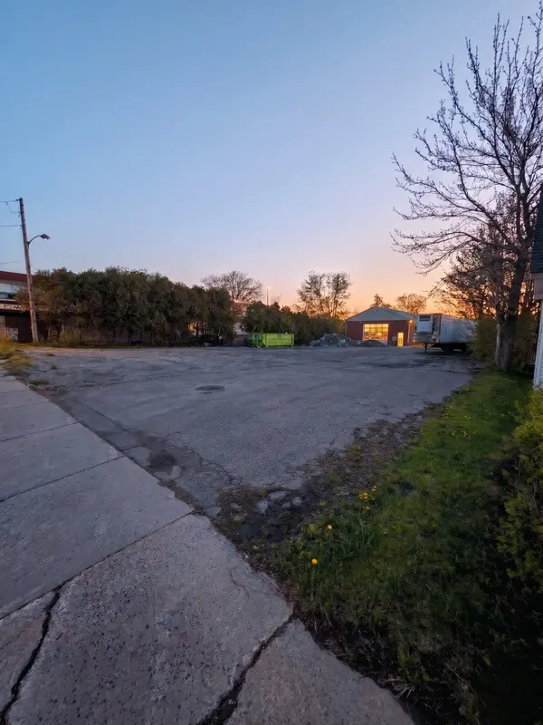 689-697 Main ST E, Hawkesbury, ON K6A 1B3