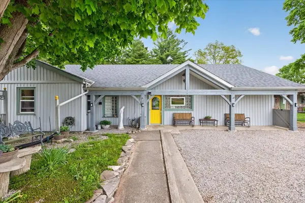22164 Gibson RD, Strathroy-caradoc, ON N0L 1W0