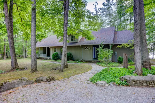 470 Indian Point RD, Kawartha Lakes, ON K0M 1K0