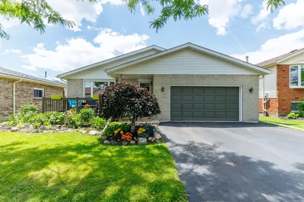 6096 Crimson DR, Niagara Falls, ON L2G 7S5