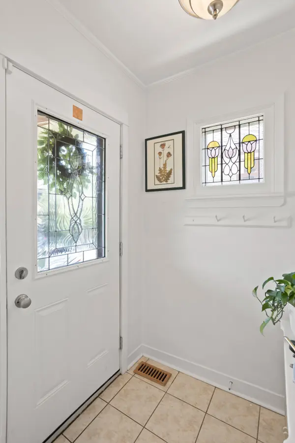 872 Lovett ST, London East, ON N5Z 1N5