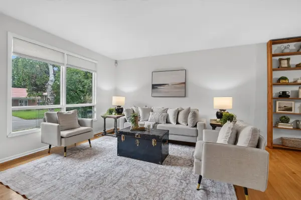 11 PEMBER PL, Kingston, ON K7M 2P8
