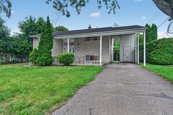 11 PEMBER PL, Kingston, ON K7M 2P8