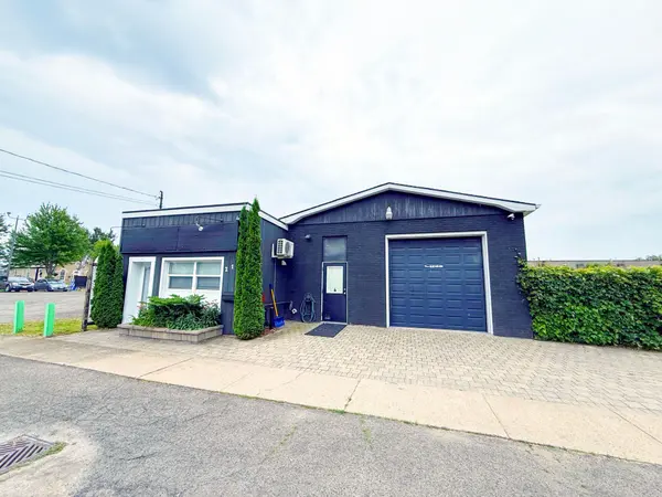 212 Mellanby AVE, Port Colborne, ON L3K 2L9
