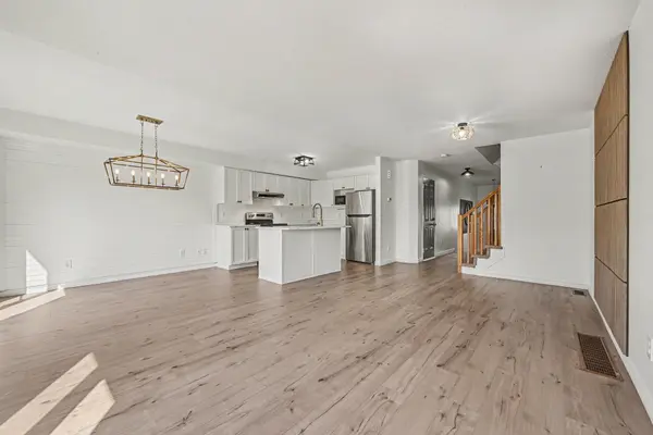 218 Rolling Meadow CRES, Orleans - Convent Glen And Area, ON K1W 0B1
