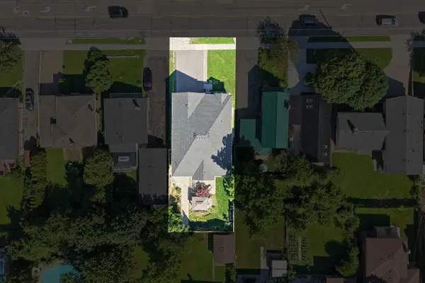 646 West 5th ST, Hamilton, ON L9C 3R2
