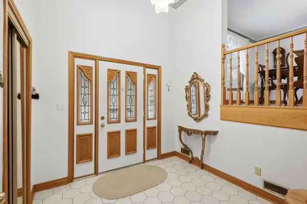 12 Fern Gate, Pelham, ON L0S 1E4