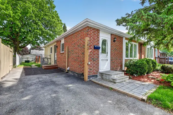 283 McElroy DR, Kanata, ON K2L 1Y3