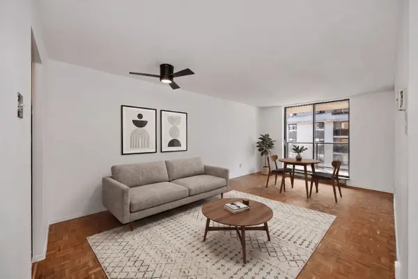 475 Laurier AVE W #1804, Ottawa Centre, ON K1R 7X1