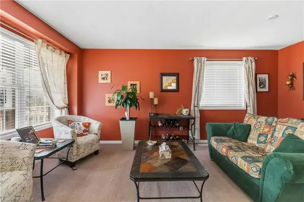 156 Osborn AVE, Brantford, ON N3T 6S7