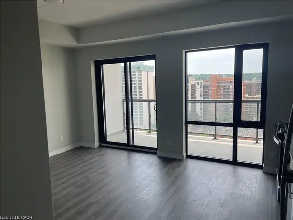 15 QUEEN ST S #1501, Hamilton, ON L8P 3R6
