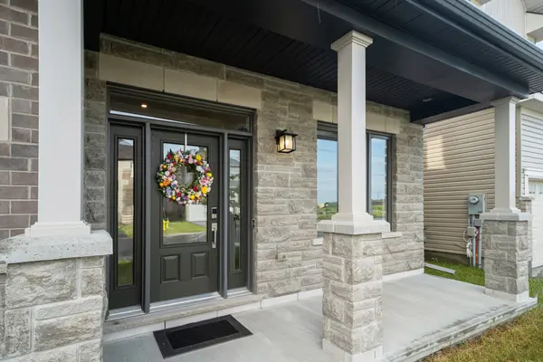 189 Lynn Coulter ST, Barrhaven, ON K2J 7B9