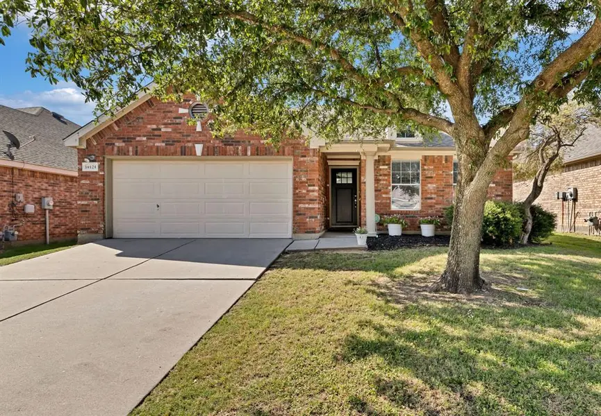 14124 Snaffle Bit Trail, Fort Worth, TX 76052
