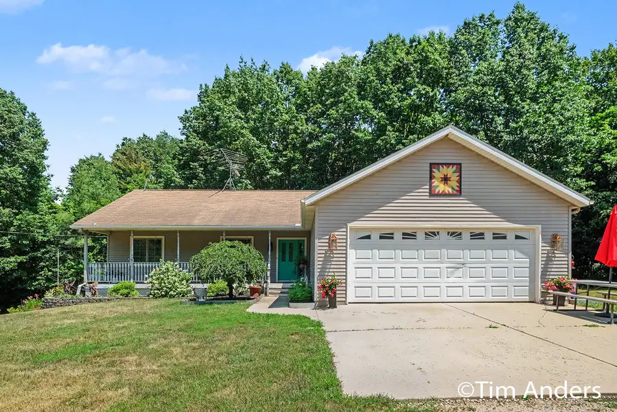 3455 Northkent Pine DR, Tyrone Twp, MI 49330