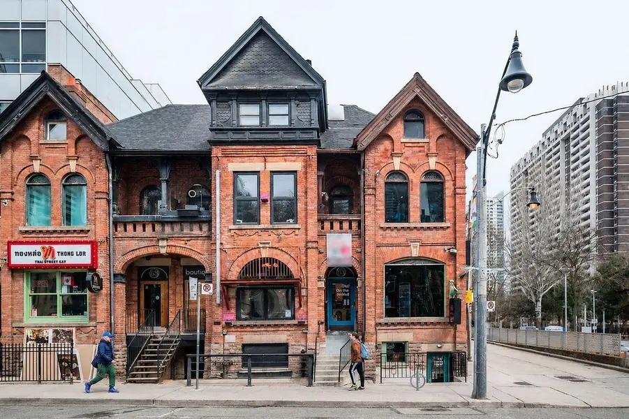 551 Church ST, Toronto C08, ON M4Y 2E2