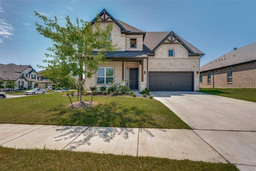 712 Matador Lane, Arlington, TX 76002