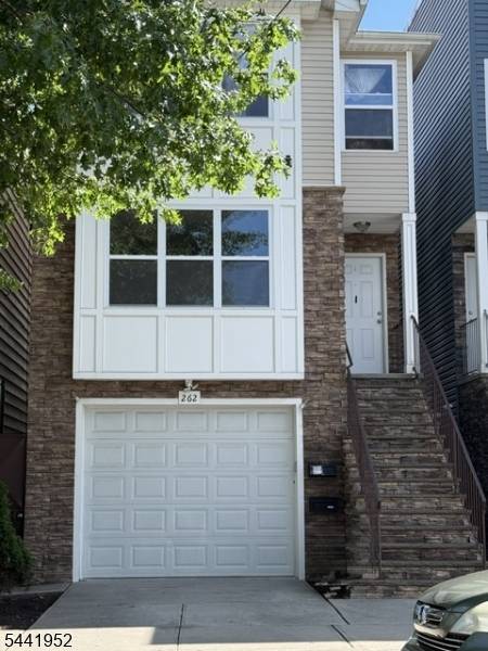 262 2ND AVENUE W #1, Newark City, NJ 07107