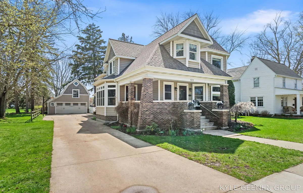 122 E Central AVE, Zeeland City, MI 49464