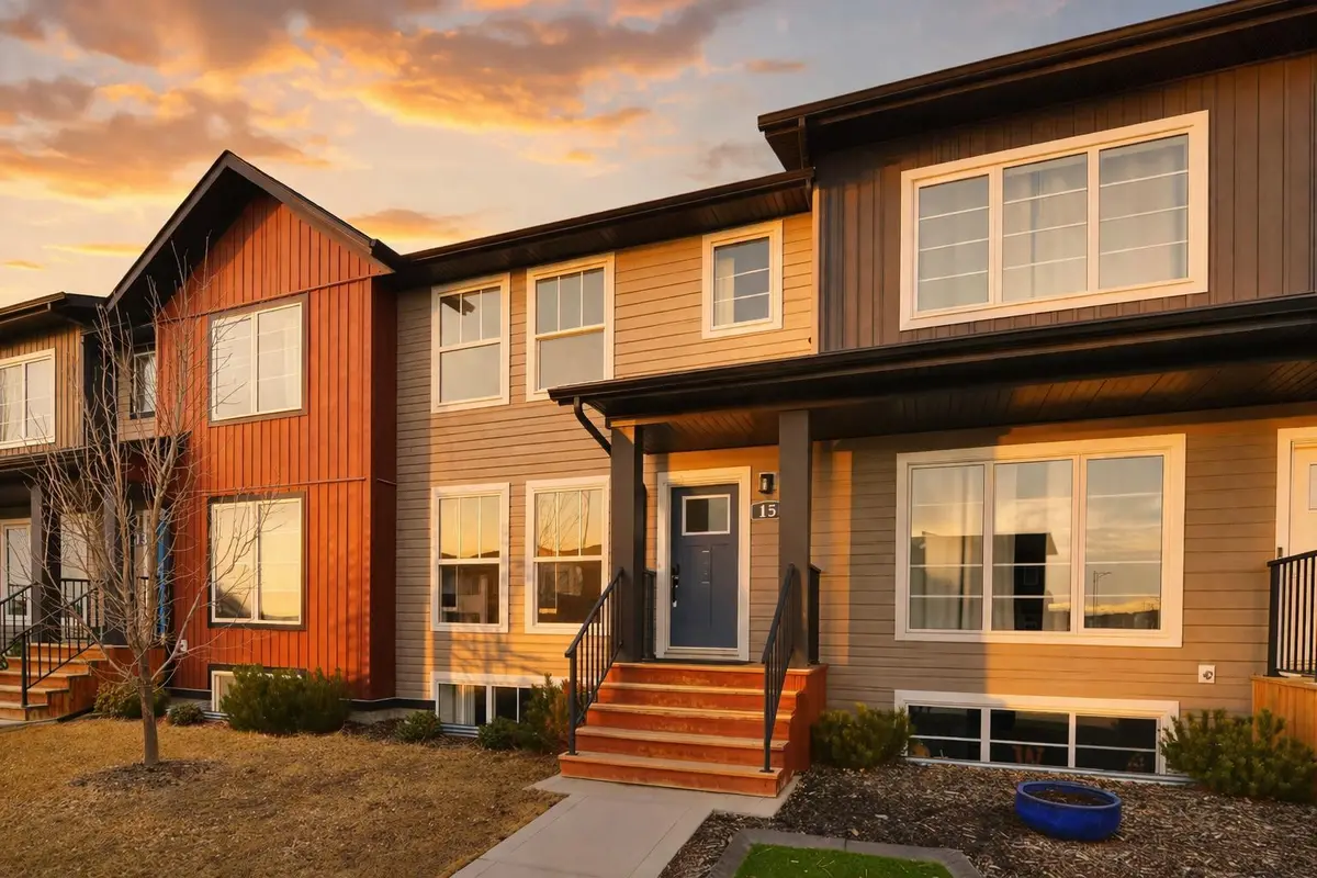 15 Iron Gate BLVD, Sylvan Lake, AB T4S 0T6