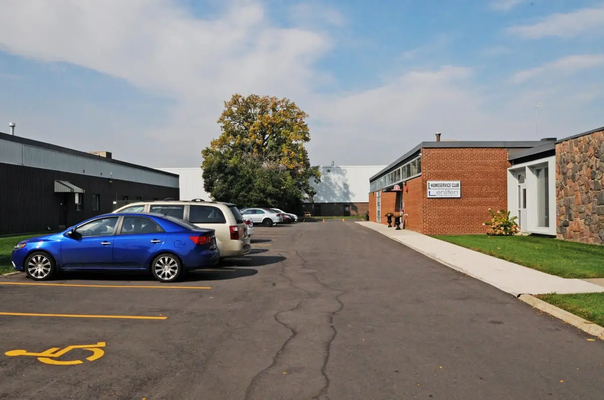 64 Prince Andrew PL #2, Toronto C13, ON M3C 2H4