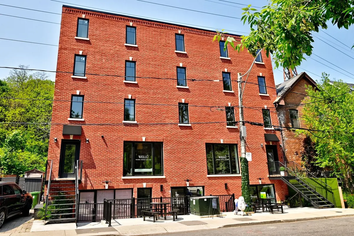 396 Summerhill AVE N, Toronto C02, ON M4W 2E4