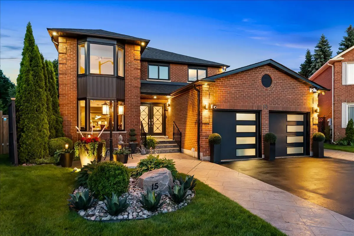 15 Polo PL, Toronto E11, ON M1B 4T8