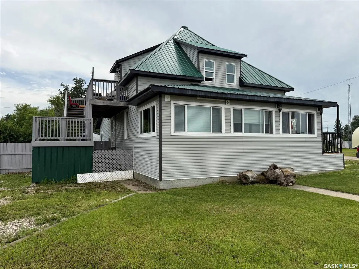 707 Railway AVENUE, Neudorf, SK S0A 2T0
