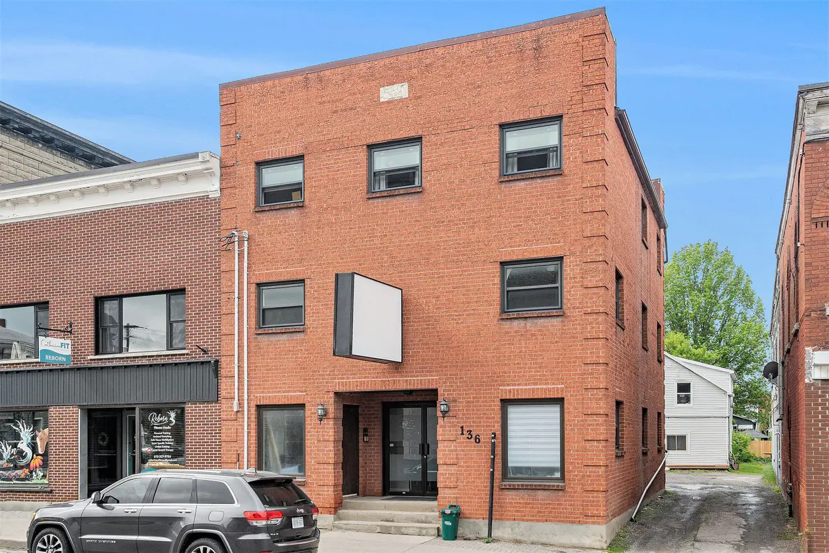 136 Prescott ST #A, North Grenville, ON K0G 1J0