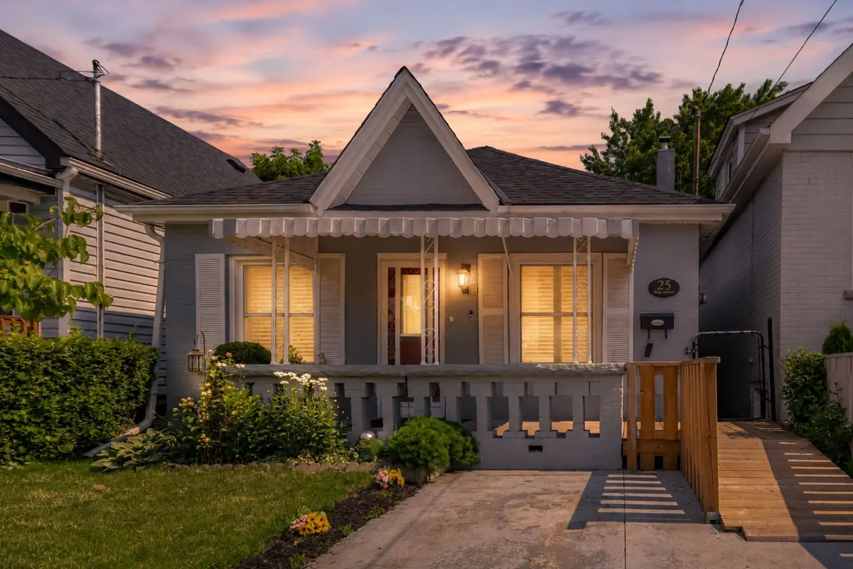 25 Hope AVE, Hamilton, ON L8H 2E1