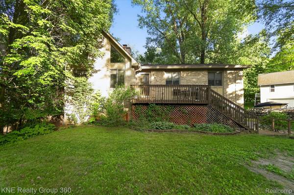 751 Maury PL, Genoa Township, MI 48843