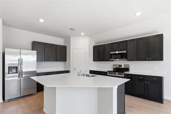 1905 Reveille Way, Terrell, TX 75160