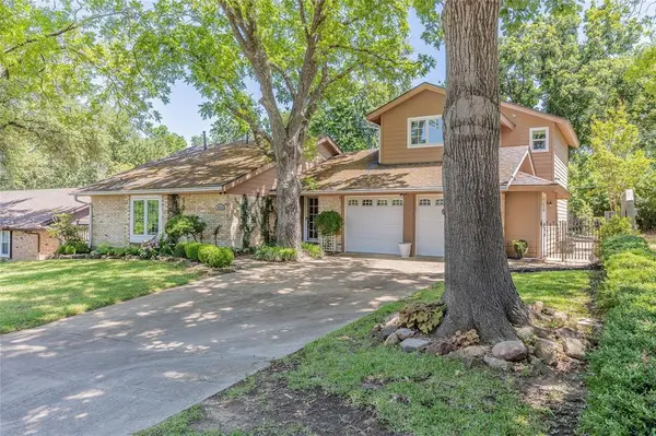 1814 Oak Creek Drive, Sherman, TX 75092