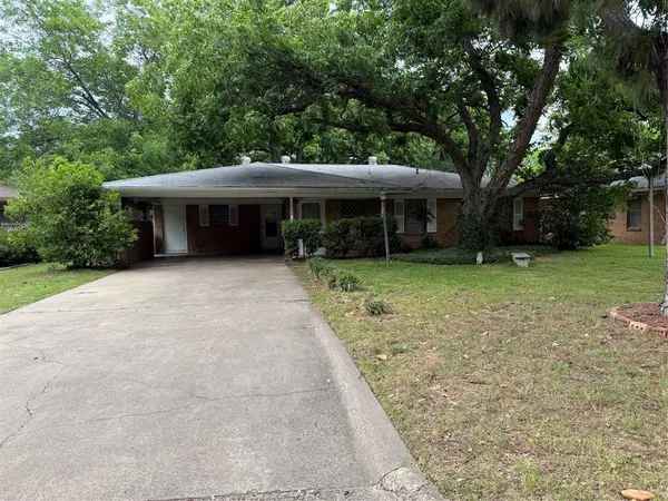 2402 W 5th Avenue, Corsicana, TX 75110