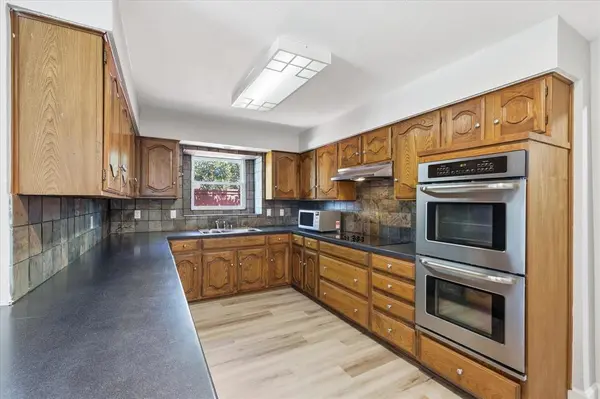 2625 Ramblewood Drive, Carrollton, TX 75006