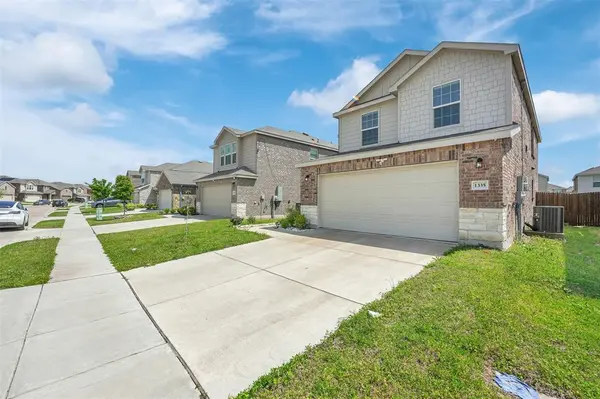 1335 Panorama Drive, Forney, TX 75126