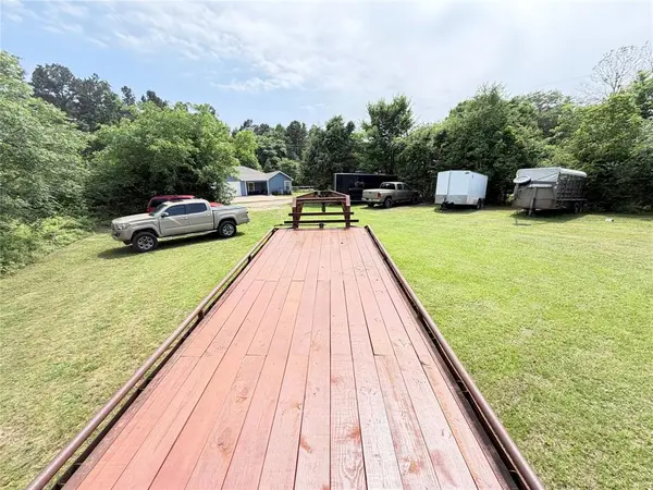 8261 County Road 381, Tyler, TX 75708