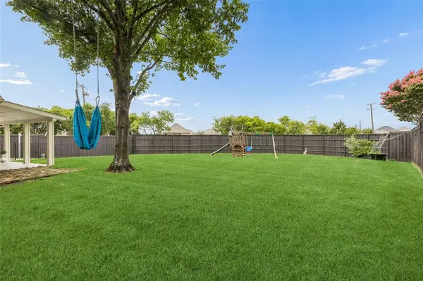 9809 Belfort Drive, Frisco, TX 75035