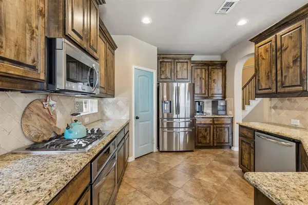 2452 Elm Valley Drive, Little Elm, TX 75068
