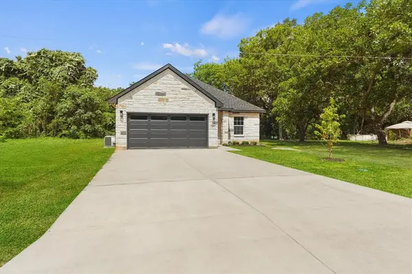 203 Kalura Way, Tool, TX 75143