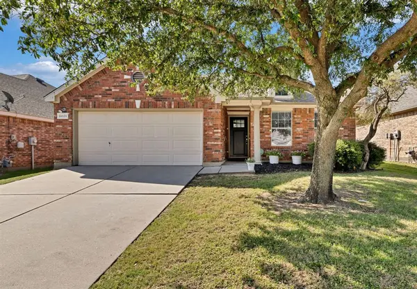 14124 Snaffle Bit Trail, Fort Worth, TX 76052