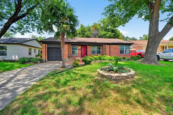 2729 Province Lane, Dallas, TX 75228