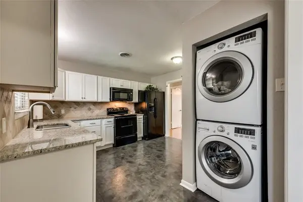 2209 Costa Mesa Drive, Dallas, TX 75228