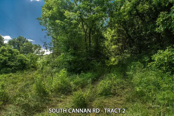 S Cannan Rd, Athens, OH 45701
