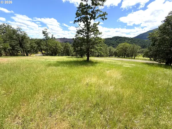 257 BOWLER LN, Oakland, OR 97462