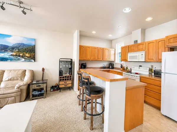 179 LAUREL ST #16, Florence, OR 97439
