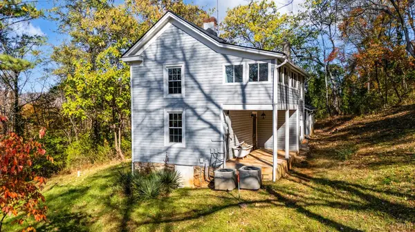 2728 E Branch Loop, Roseland, VA 22967