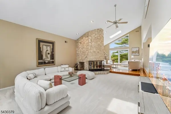 8 Union Hill Rd, Denville Twp., NJ 07834