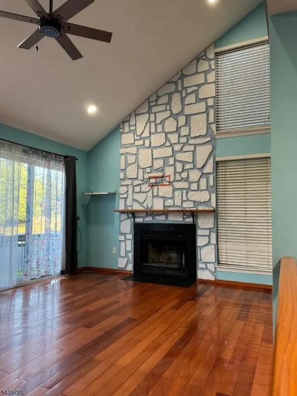 25 Bloomingdale Dr #4B, Hillsborough Twp., NJ 08844
